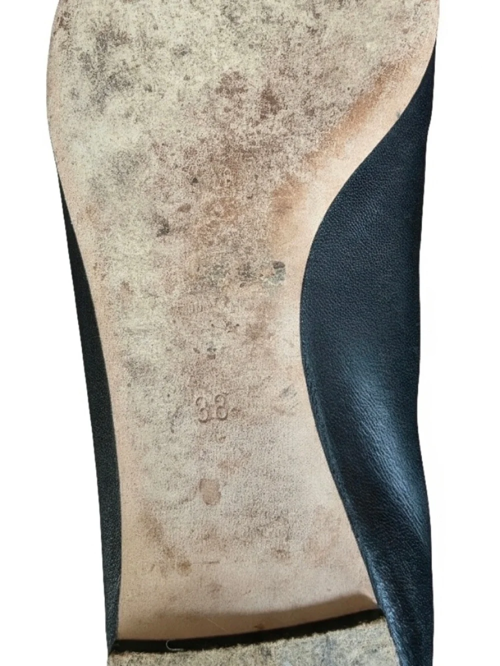 Chloe Lauren Scallop Edge Leather Ballet Flats in Black